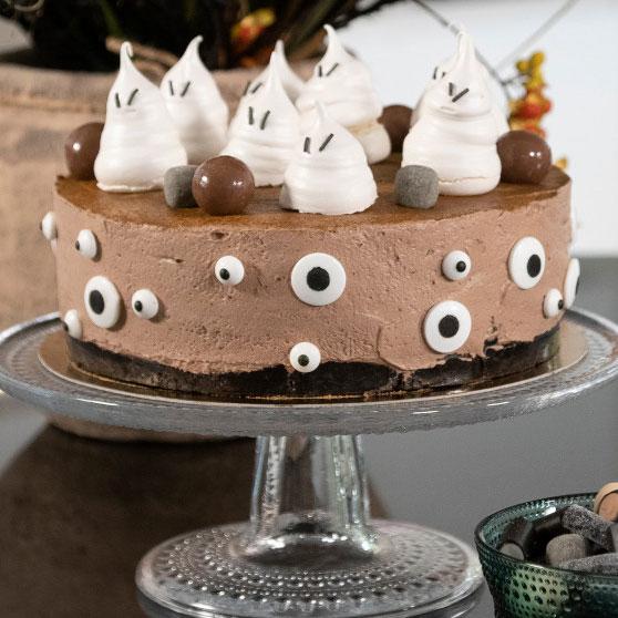 Halloweenin suklaa-lakujuustokakku