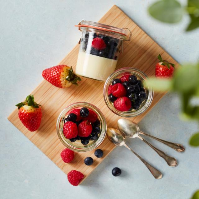 Panna cotta with mint