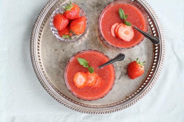 Rhubarb and strawberry soup